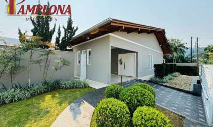 Casa com 4 quartos à venda no Belchior Alto, Gaspar  por R$ 980.000