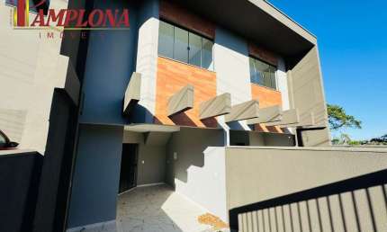 Casa com 2 quartos para alugar na Bela Vista, Gaspar  por R$ 2.000