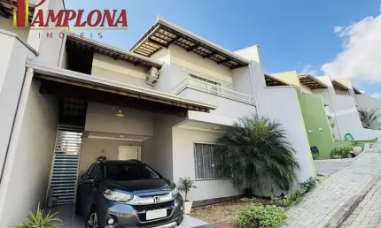 Casa com 3 quartos à venda no Itoupavazinha, Blumenau  por R$ 730.000
