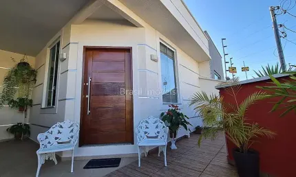 Casa com 3 quartos à venda na Rua Silvestre Cupertino Rodrigues, Bairu, Juiz de Fora
