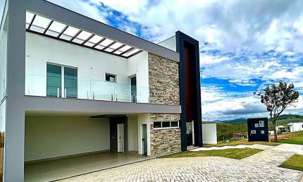 Casa em condomínio fechado com 5 quartos à venda na Rua Caratinga, São Pedro, Juiz de Fora