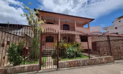 Casa com 4 quartos à venda na Rua Joaquim de Almeida, Jardim das Laranjeiras, Juiz de Fora