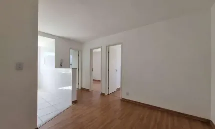 Apartamento de 02 quartos com garagem em Santa Terezinha