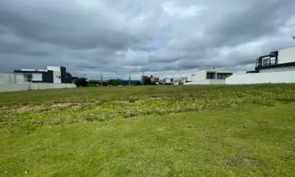Terreno em condomínio fechado à venda na Rua Cambuí, Alphaville, Juiz de Fora