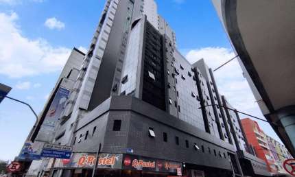 Sala comercial para alugar na Rua Mister Moore, Centro, Juiz de Fora