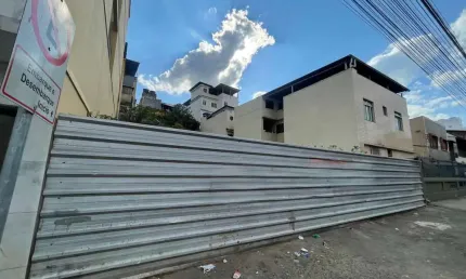 Terreno à venda na Rua Américo Lobo, Bairu, Juiz de Fora