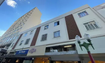 Apartamento com 4 quartos à venda na Galeria Phintias Guimarães, Centro, Juiz de Fora