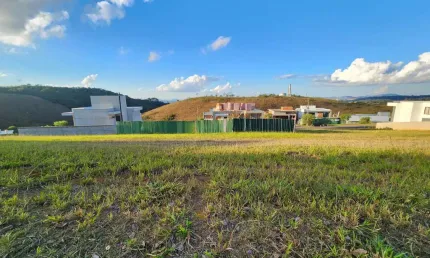 Terreno em condomínio fechado à venda na Rua Cambuí, Alphaville, Juiz de Fora