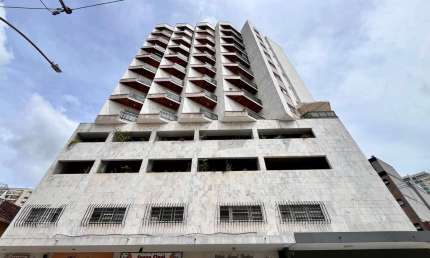 Apartamento de 03 quartos com elevador no São Mateus