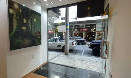 Ponto comercial para alugar na Rua Braz Bernardino, Centro, Juiz de Fora