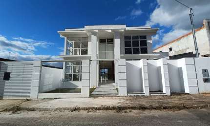 Casa com 4 quartos à venda na Rua Paulo Kneipp, Bom Clima, Juiz de Fora