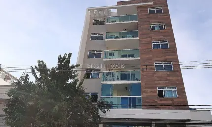 Cobertura com elevador e garagem no Morro da Glória