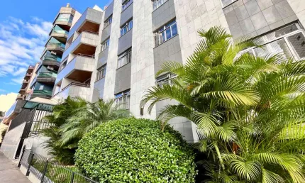 Apartamento de 2 quartos com área externa no granbery