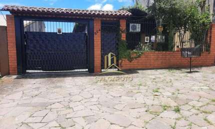 Casa com 3 quartos e Piscina no bairro Formosa em Alvorada