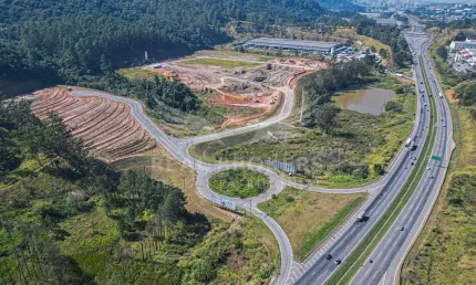 Lote/Terreno para venda tem 2000 metros quadrados na Rodovia Castello Branco - Itapevi - SP