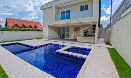 Casa em condomínio de Alto Padrão em Alphaville para locação