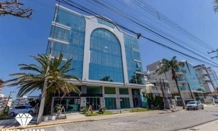 Praia de Mariscal, apto finamente Mobiliado e Decorado