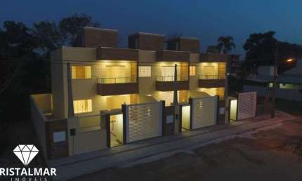 Sobrado | 2 Dormitórios | Próximo ao Mar | Pronto para Morar