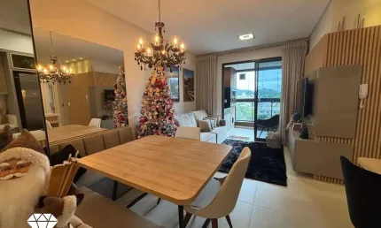 Lindo Apartamento, Finamente Mobiliado e decorado, 4° Piso, Piscina, Área de fes