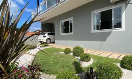Linda Casa, Praia de Bombas SC, Para rentabilizar ou morar, Venha conhecer!!