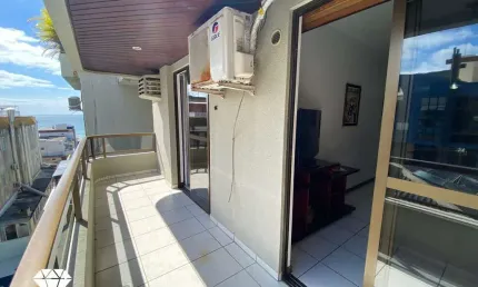 Apartamento de 2 quartos à 50 metros do mar em Bombas