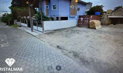 Terreno à venda na Rua Rouxinol, 619, Bombas, Bombinhas