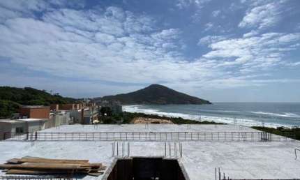 Raridade em Quatro Ilhas: 3 Suítes Frente Mar à Venda!