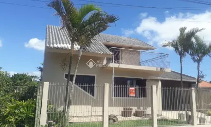 Casa com 3 quartos à venda na Rua Do Farol, 808, Atlântida Sul (Distrito), Osório, 156 m2 por R$ 470.000