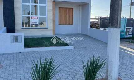 Casa com 2 quartos à venda na Lateral, 67, Bosque do Albatroz, Osório, 70 m2 por R$ 375.000