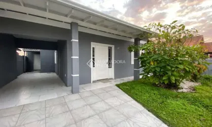 Casa com 3 quartos à venda na 16 De Dezembro, 900, Glória, Osório, 117 m2 por R$ 580.000