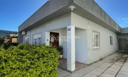 Casa com 3 quartos à venda na alzira sarcony martins, 157, centro, osório, 110 m2 por r$ 667.800