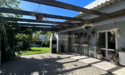 Casa com 3 quartos à venda na alzira sarcony martins, 157, centro, osório, 110 m2 por r$ 667.800