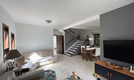 Casa com 3 quartos à venda na Servidão Costa do Moçambique, 358, São João do Rio Vermelho, Florianópolis, 180 m2 por R$ 904.000