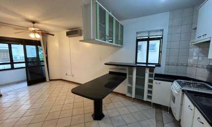 Apartamento com 2 quartos à venda na Rua das Tainhotas, 133, Jurerê, Florianópolis, 72 m2 por R$ 890.000