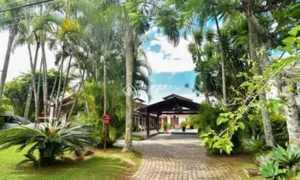 Casa com 7 quartos à venda na Avenida dos Dourados, 224, Jurerê Internacional, Florianópolis, 450 m2 por R$ 5.320.000