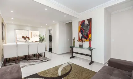 Casa com 4 quartos à venda na Rua Rodolfo Bernardelli, 166, Uberaba, Curitiba