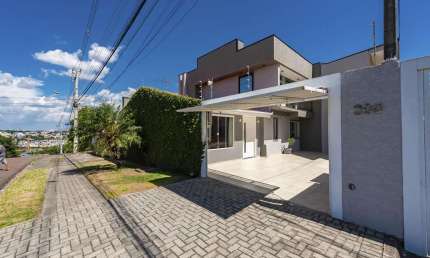 Casa com 3 quartos à venda na Rua Doutor Lubumir Viergbiski, 300, Campo Comprido, Curitiba