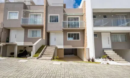 Sobrado em Condomínio Campo Comprido excelente custo benefício!