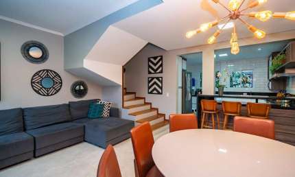 Casa com 5 quartos à venda na Rua Bráulio Faria Prado, 455, Abranches, Curitiba
