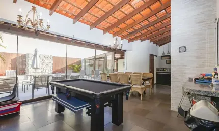 Casa no ahú maravilhosa! baixou o preço de r$2900.00,00 por r$2.500.000,00