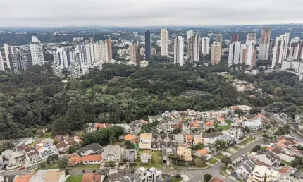Terreno à venda na Rua Constante Lunardon, 138 e 128, Mossunguê, Curitiba