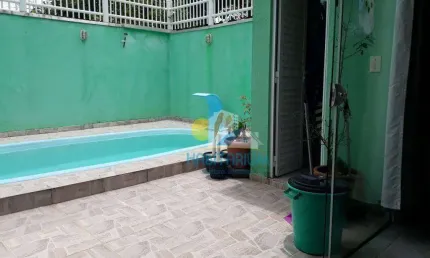 Balneario Gaivotas Sobrado 3 dorm, 2 vagas, próximo ao mar