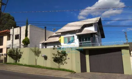 Casa com terreno de 1012 m2  350m2 const. 03 pavimentos em Curitibano santo inácio