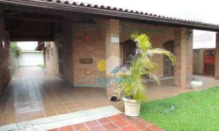 Guaratuba duas casas no terreno 05 quartos c/suite ar condicionado - Brejatuba