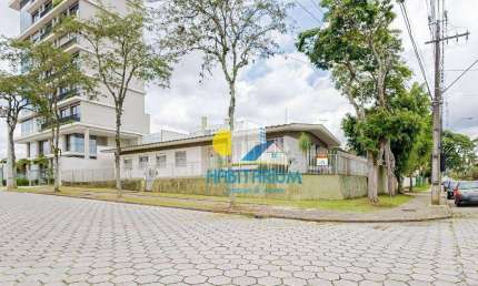 Casa a venda no Cristo Rei residencial ou comercial 3 salas amplas, 5 dorm, 5 vagas