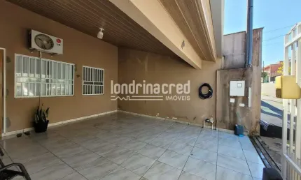 Casa Geminada terreno 180m² 03 quartos. Residencial Quadra Norte/ Semiramis Região Norte de Londrin