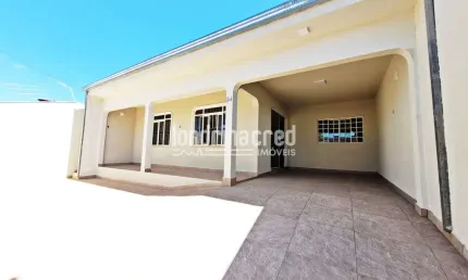 Casa à venda 3 Quartos, 2 Suites, 2 Vagas, 200M², Conjunto Habitacional Alexandre Urbanas, Londrina