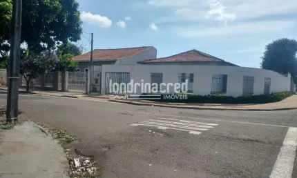 Casa à venda 3 Quartos, 1 Suite, 2 Vagas, 379M², Jardim Ideal, Londrina - PR