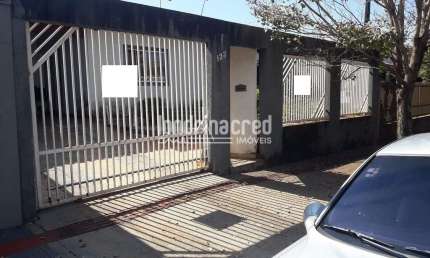 Casa à venda 3 Quartos, 2 Vagas, 180M², Jardim Pacaembu, Londrina - PR