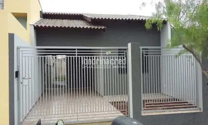 Casa à venda 2 Quartos, 1 Vaga, Centro, Ibiporã - PR